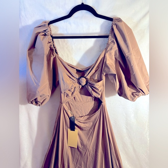 MAYGEL CORONEL Vesuvio Cut Out Maxi Dress - Picture 4 of 10